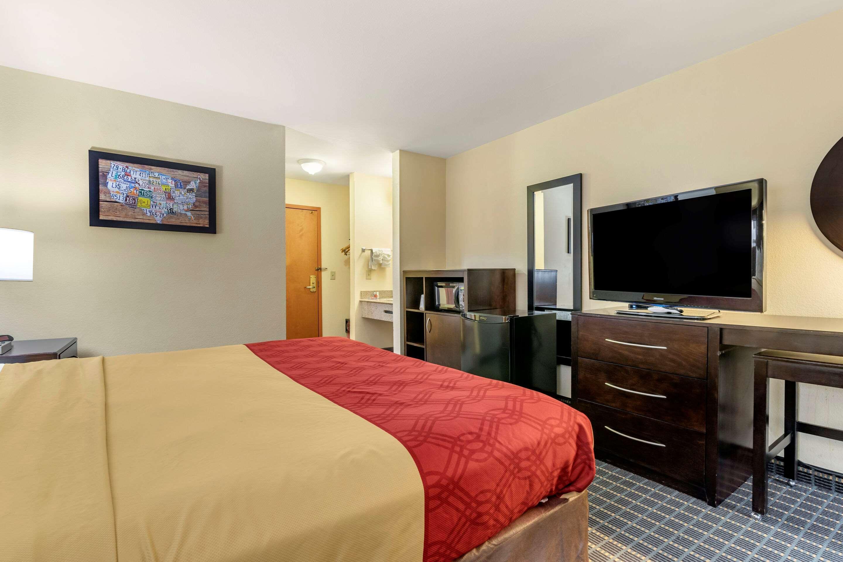 Econo Lodge Брансуик Экстерьер фото