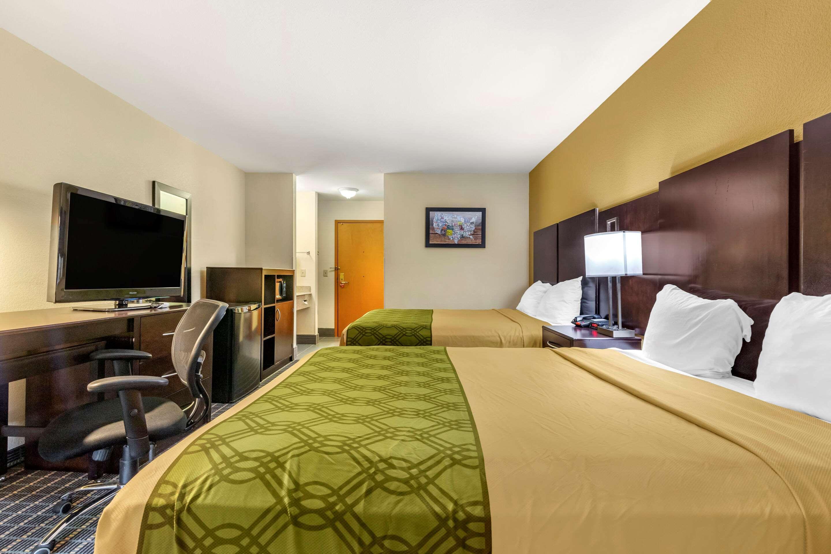 Econo Lodge Брансуик Экстерьер фото