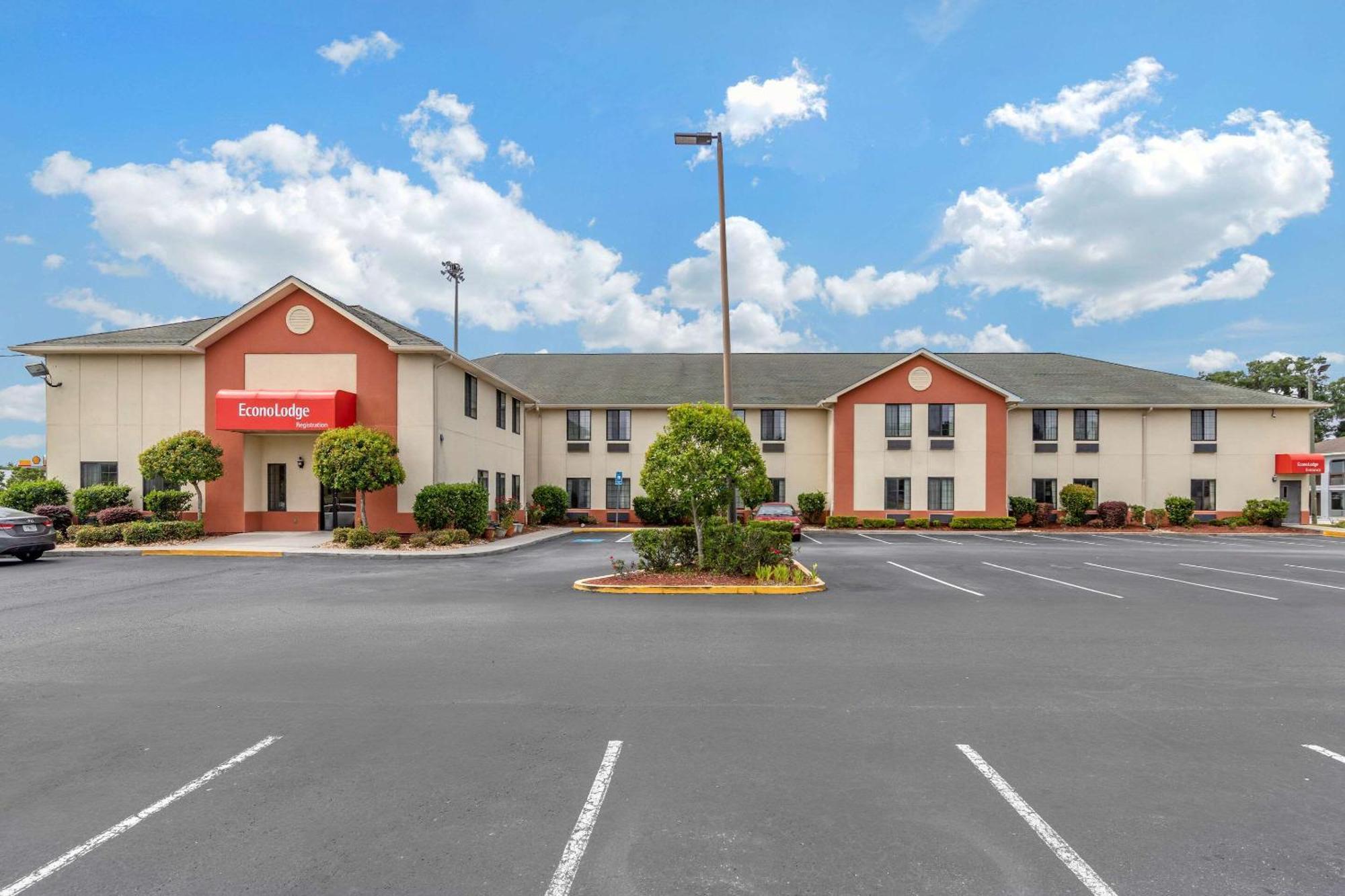 Econo Lodge Брансуик Экстерьер фото