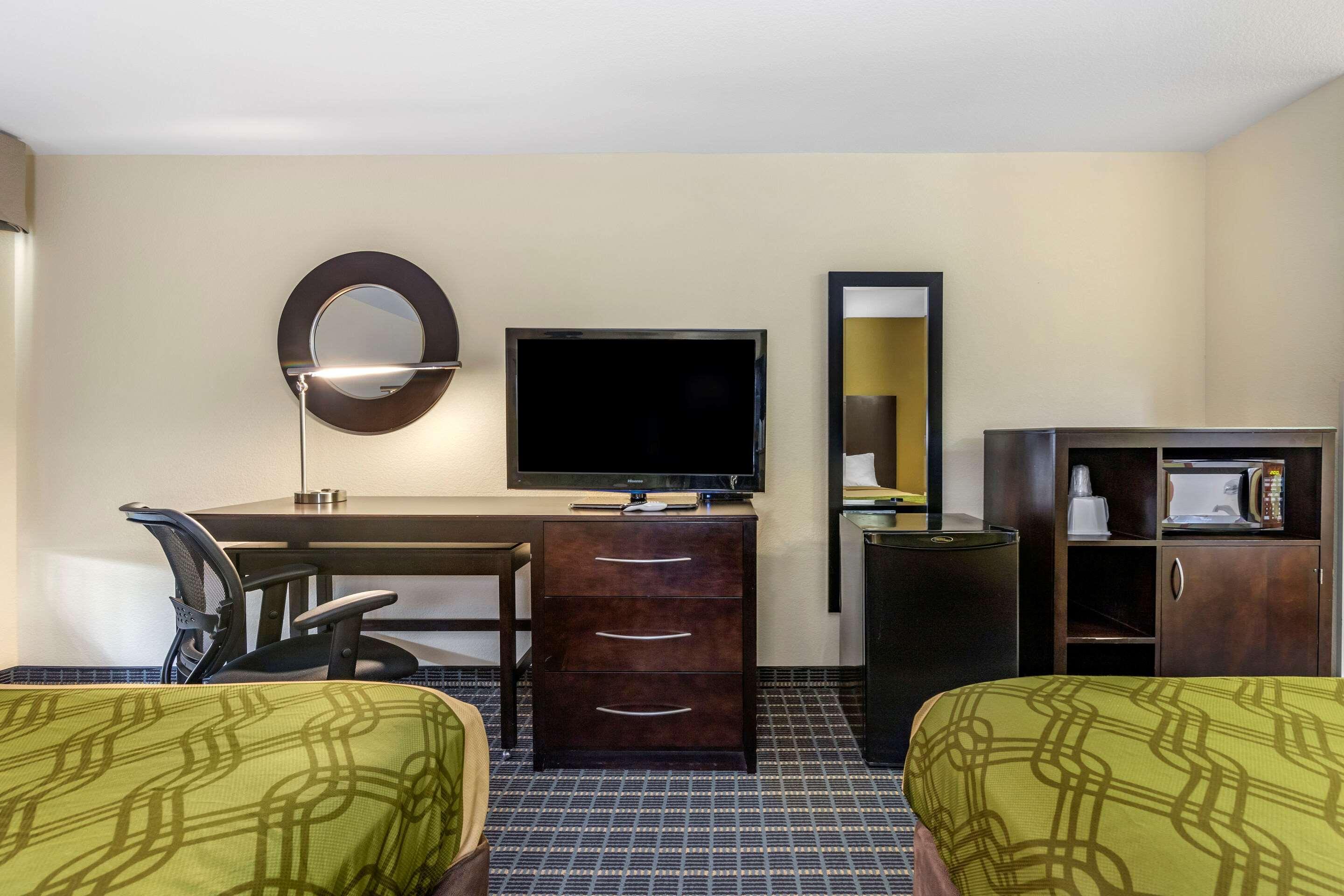 Econo Lodge Брансуик Экстерьер фото