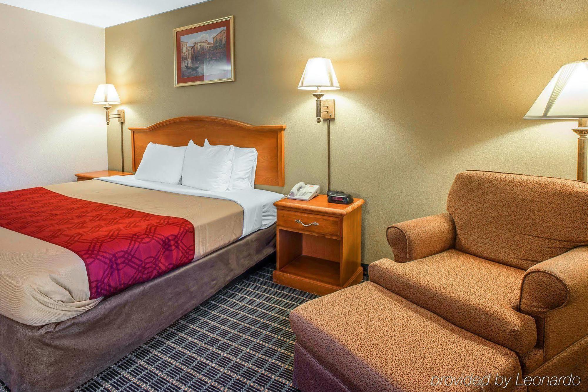 Econo Lodge Брансуик Экстерьер фото