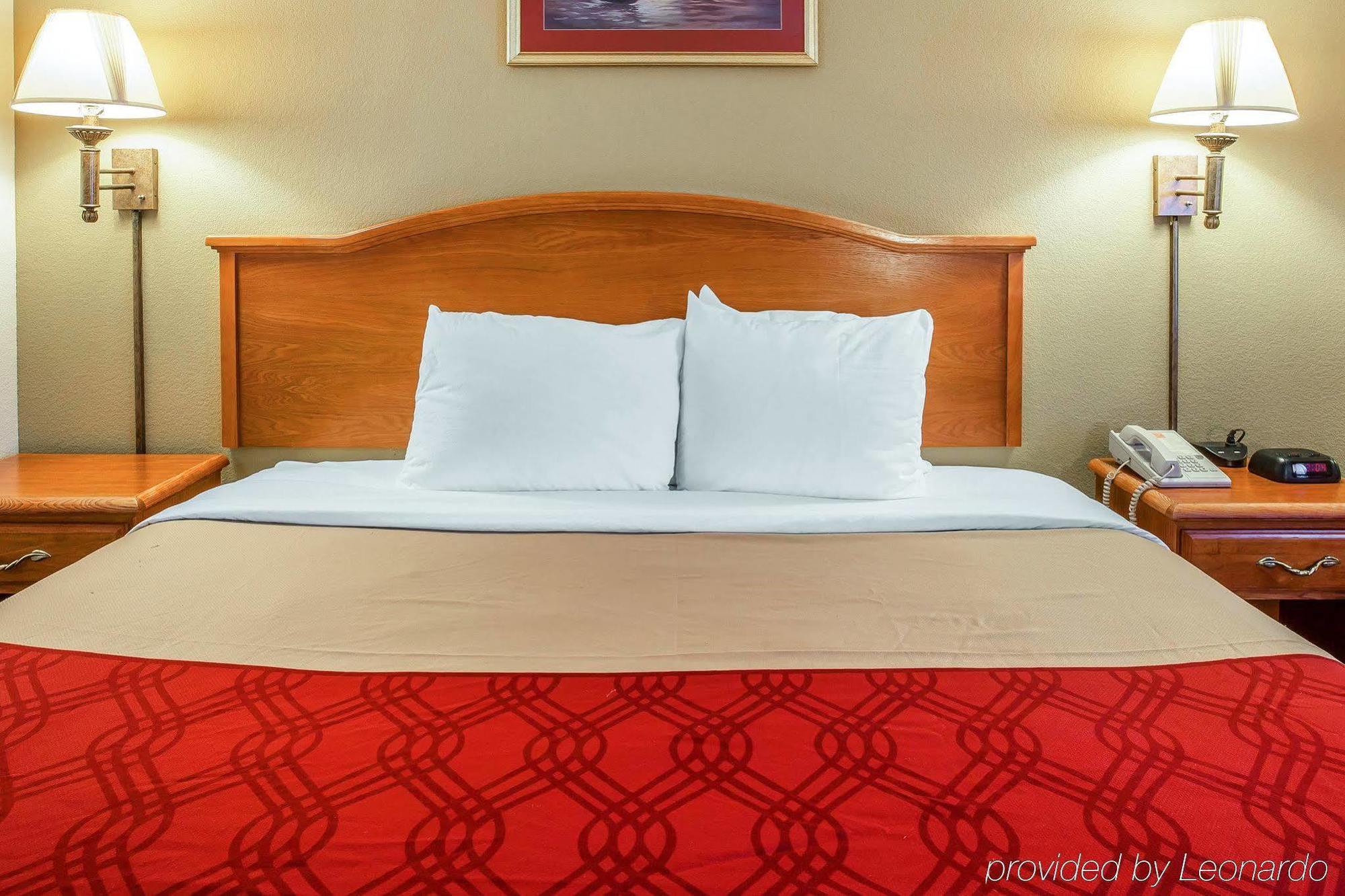 Econo Lodge Брансуик Экстерьер фото