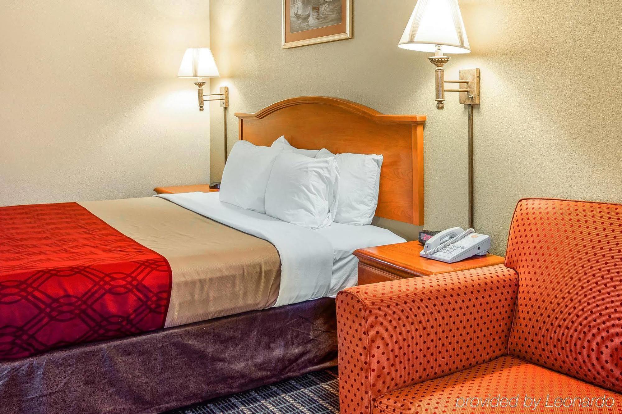 Econo Lodge Брансуик Экстерьер фото