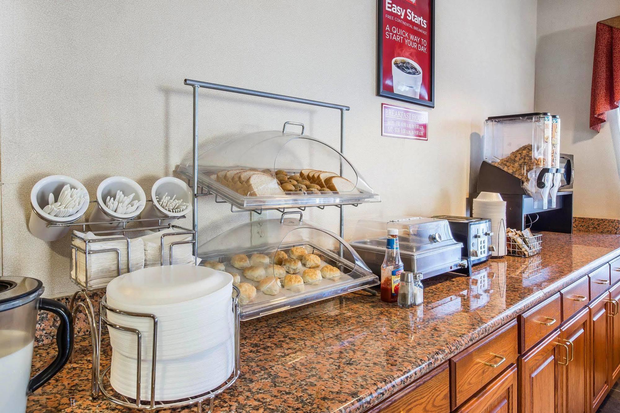 Econo Lodge Брансуик Экстерьер фото